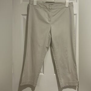 J. Jill Women’s Cream 3/4 Length Capri Khaki Pants Stretch Size 8